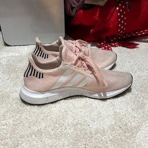 Pink adidas swift run size 9
